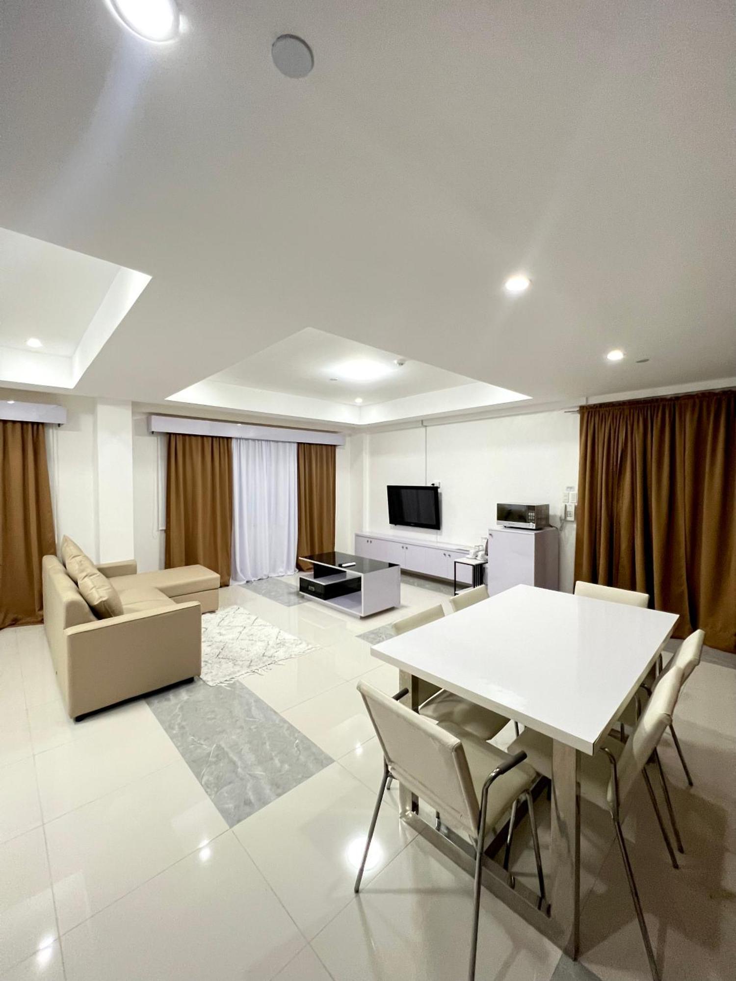 Staycation Hotel San Jose (Nueva Ecija) Exterior foto