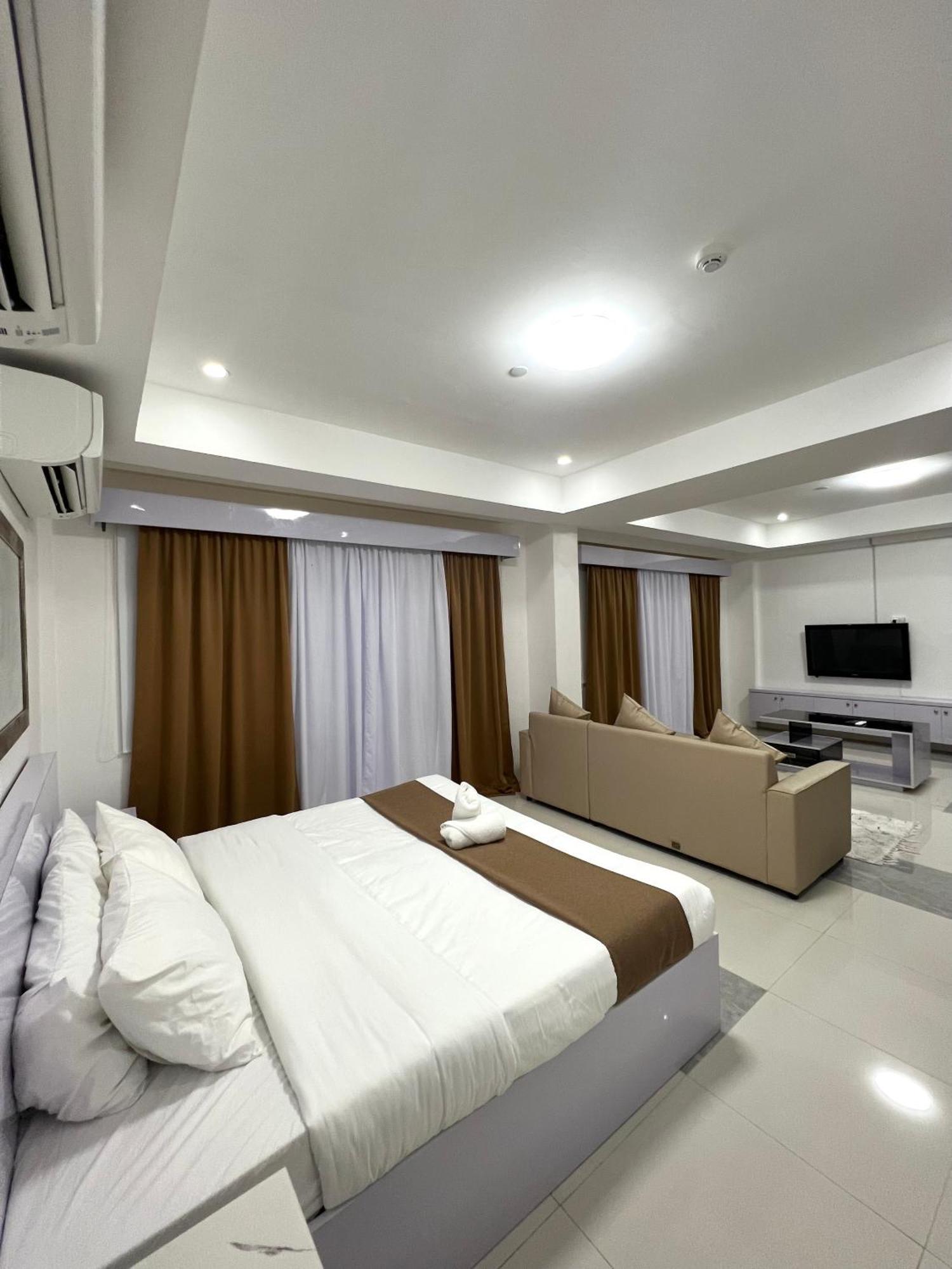 Staycation Hotel San Jose (Nueva Ecija) Exterior foto
