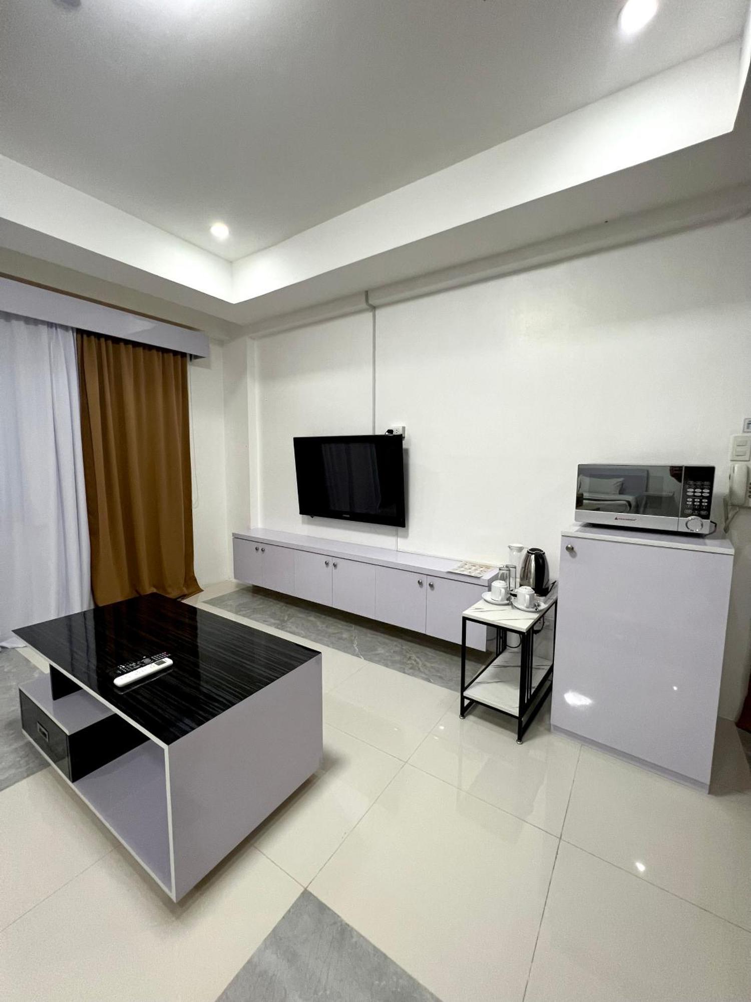 Staycation Hotel San Jose (Nueva Ecija) Exterior foto